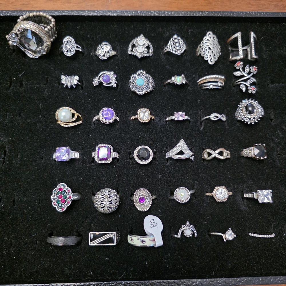 Hold Deb 40 Piece Costume To Vintage Ring Lot Bundle Estate